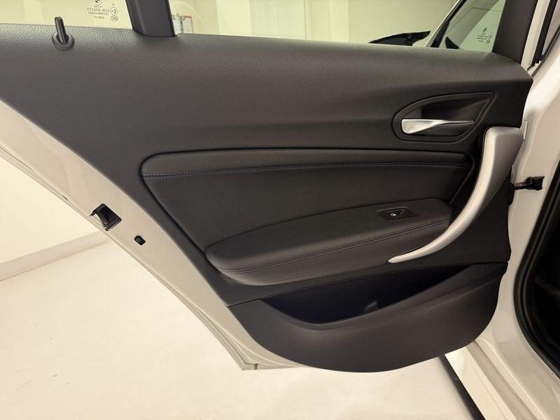 BMW Serie 1 M 140i xDrive 5p Steptronic