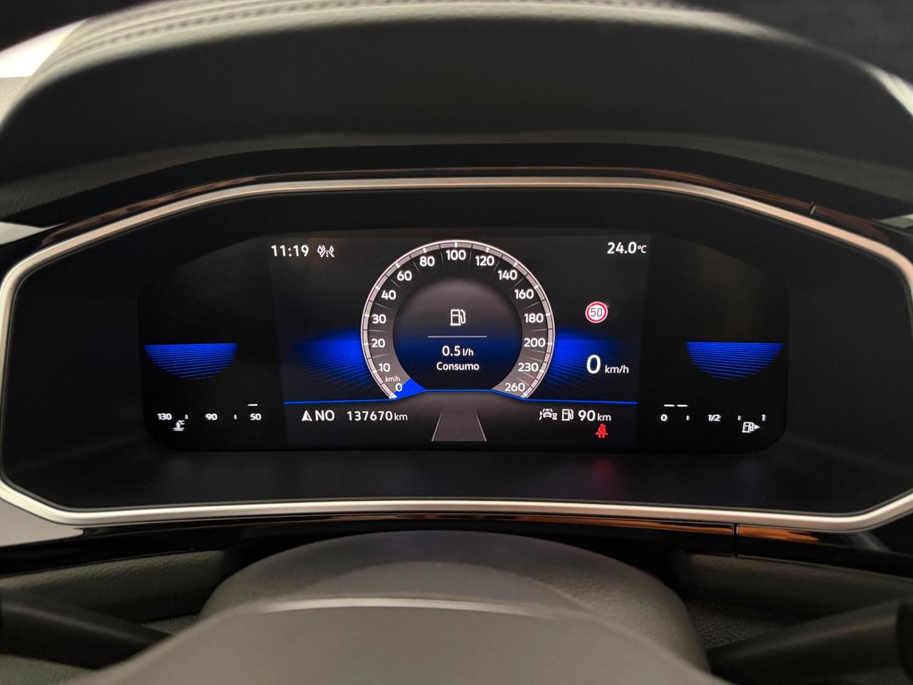Volkswagen T-Roc 2.0 TDI SCR R-Line LED/NAVI/CAM