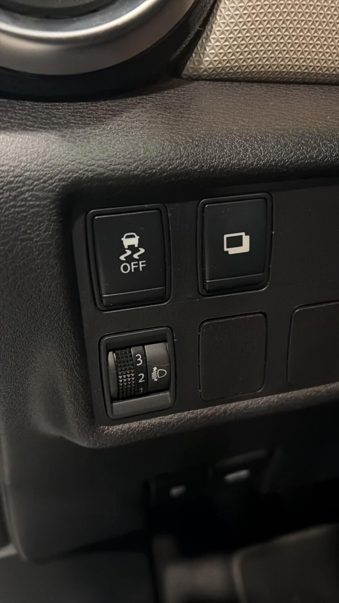 NISSAN MICRA DEL 2018 1000 BENZINA NEOPATENTATI