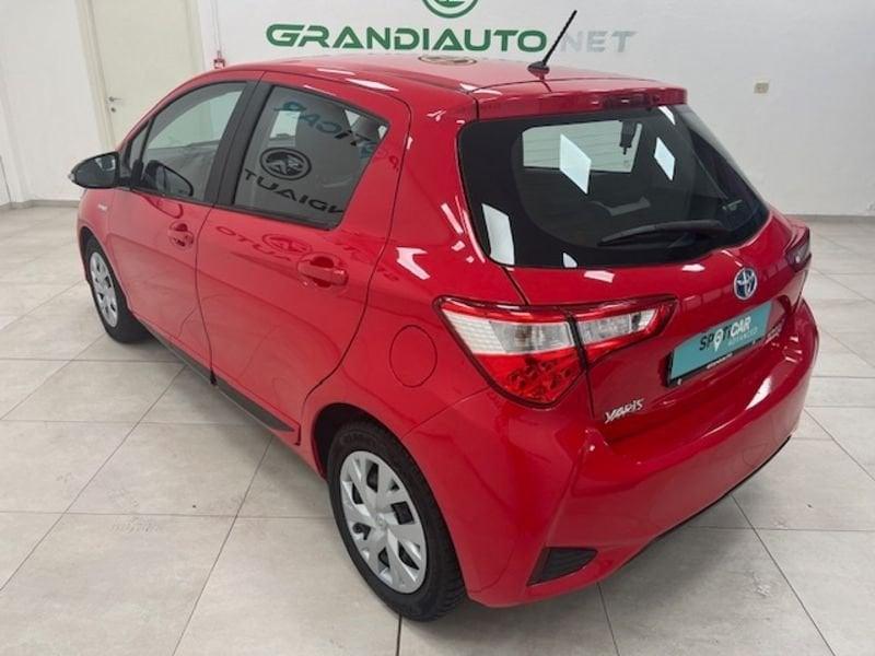 Toyota Yaris III 2017 5p 1.5h Lounge Red/Bronze