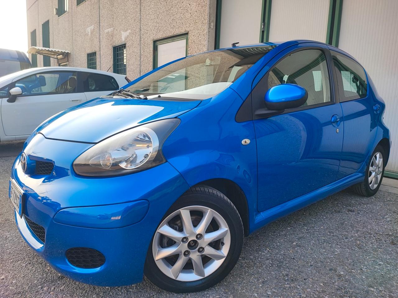 Toyota Aygo 1.0 5 porte UNICO PROPRIETARIO 2010