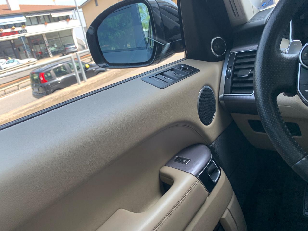 Land Rover Range Sport 3.0 TDV6 HSE