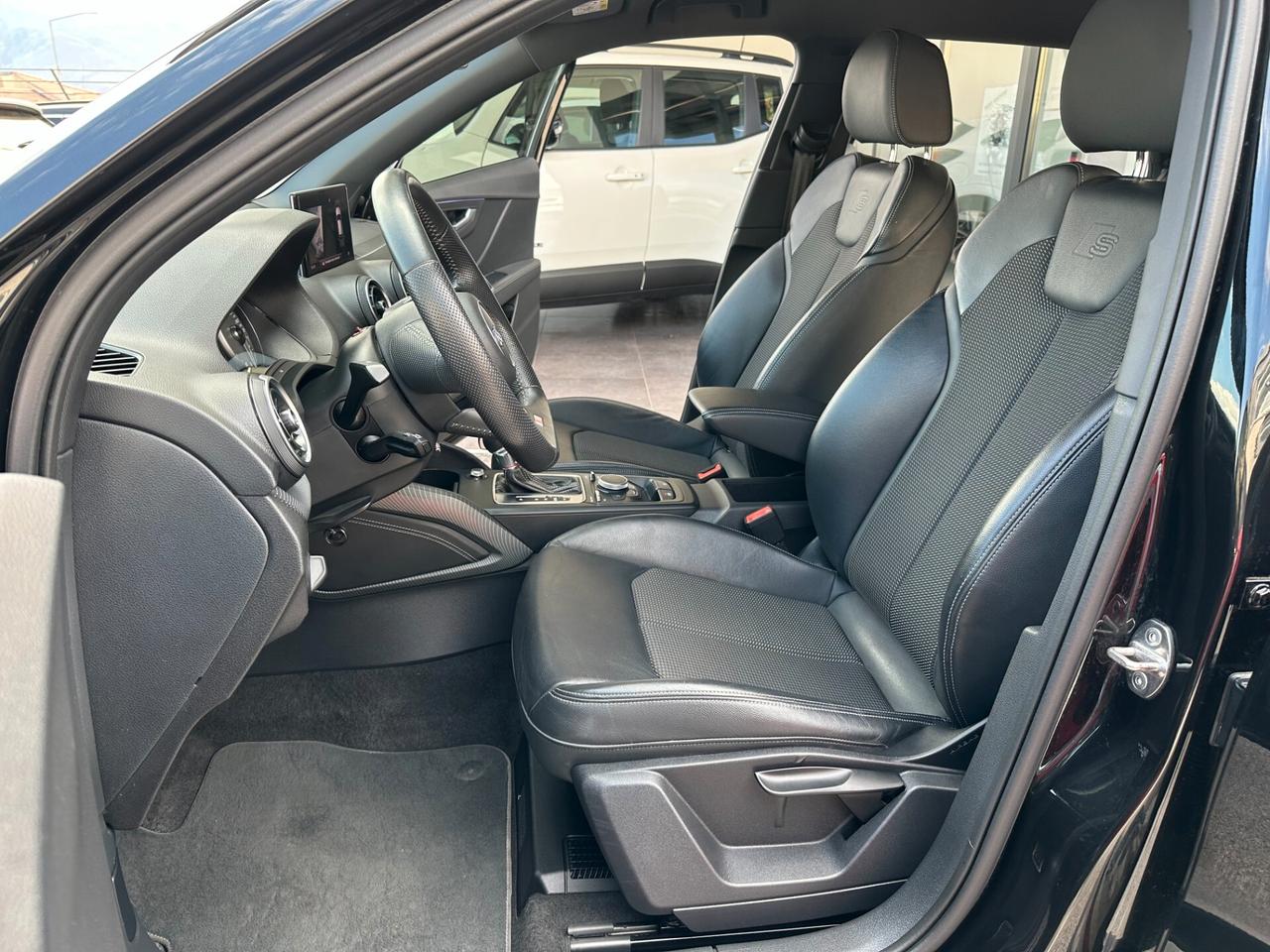 Audi Q2 SQ2 TFSI quattro S tronic