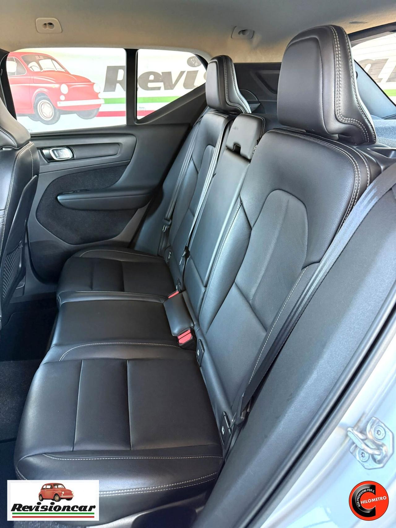 Volvo XC40 D4 AWD Geartronic Momentum