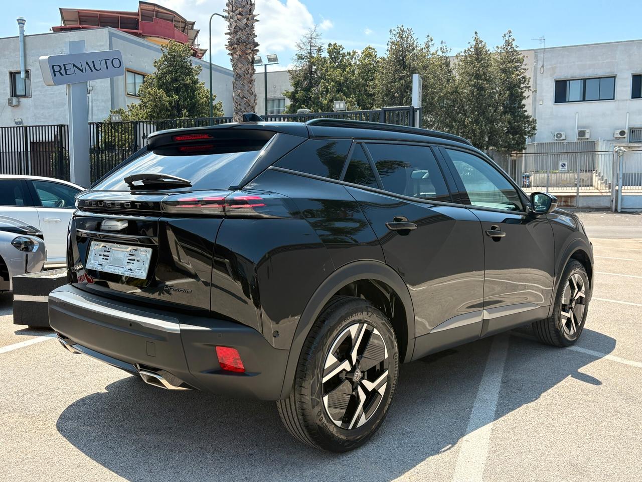 Peugeot 2008 Hybrid 110 e-DCS6 ALLURE PACK AUTOMATIC