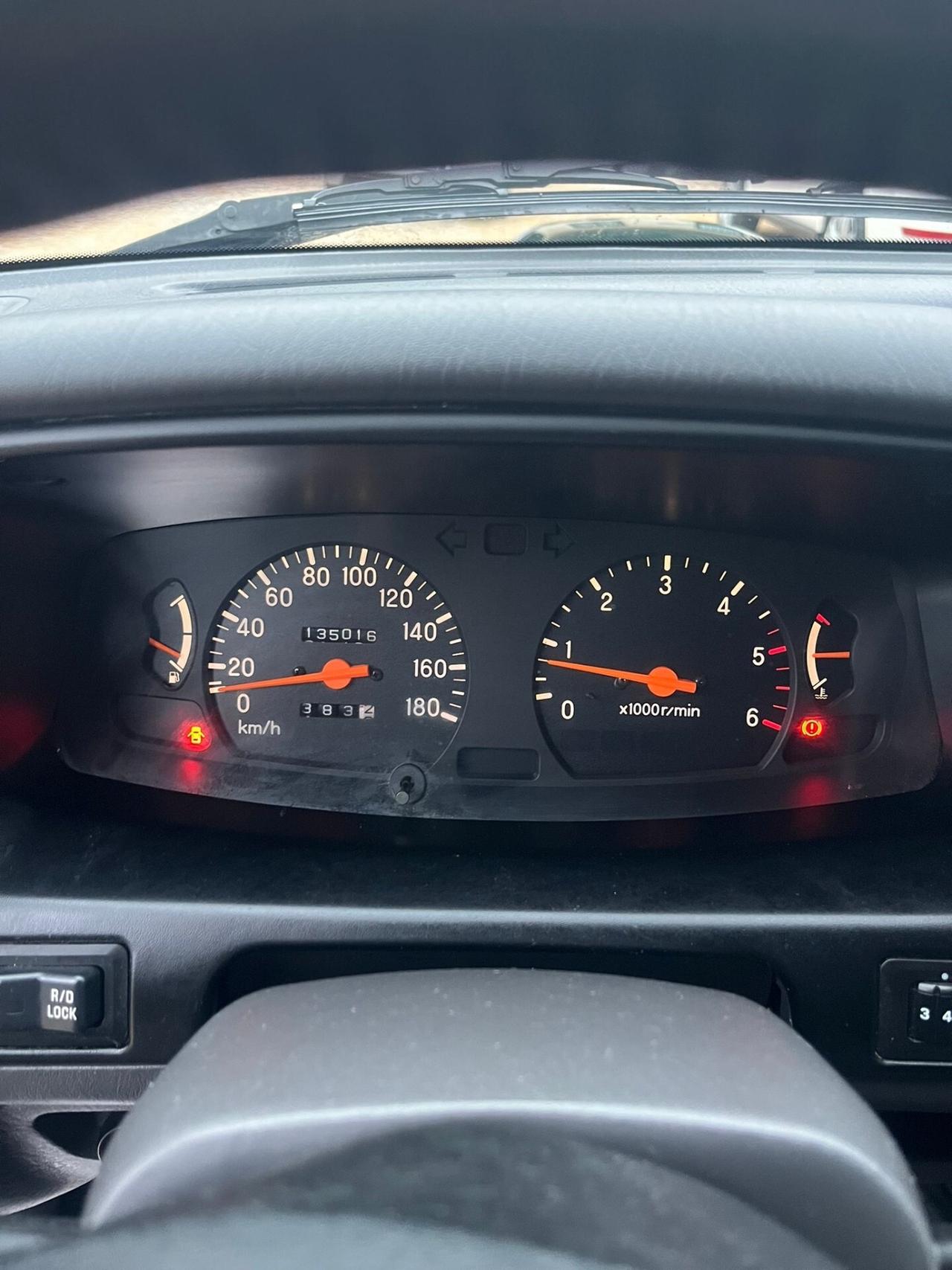 Mitsubishi L200 2.5 Diesel - 4x4 - Pick-Up Cabina