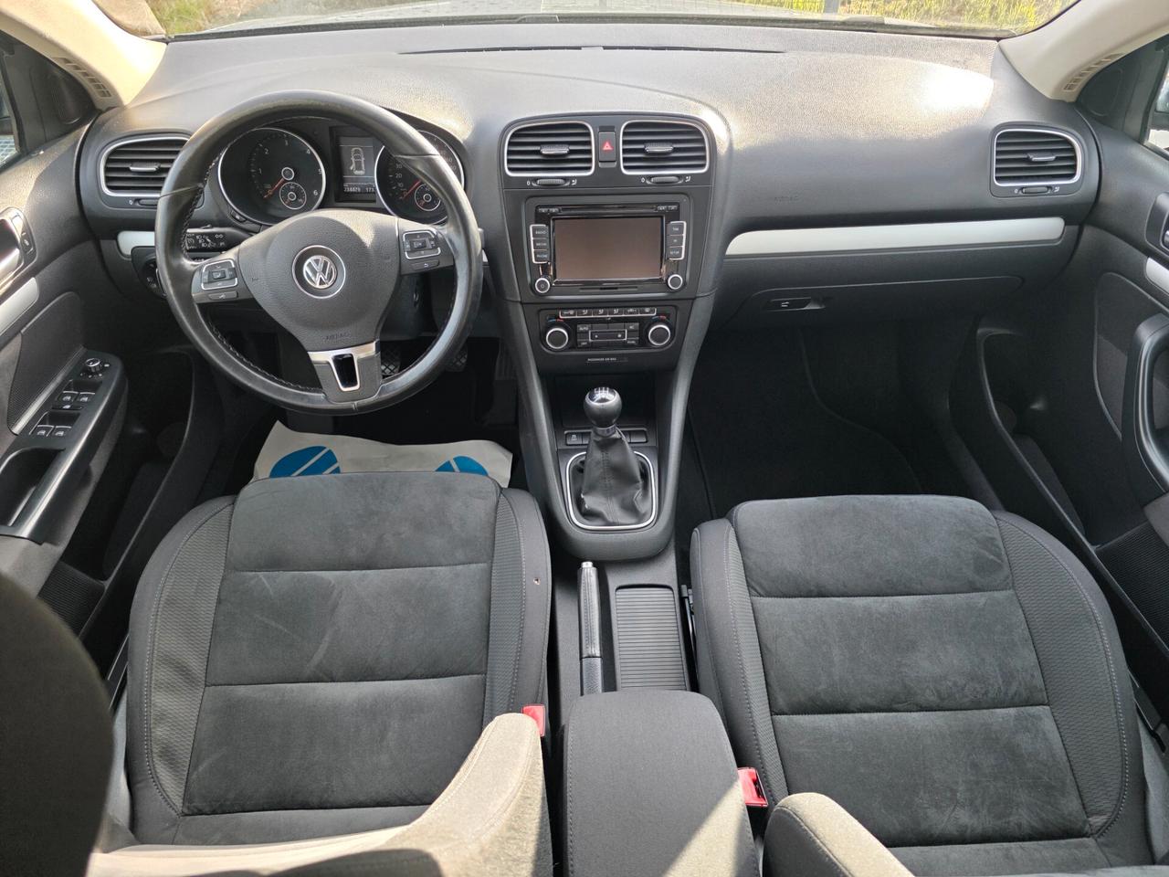 Volkswagen Golf Variant 2.0 TDI con gancio traino