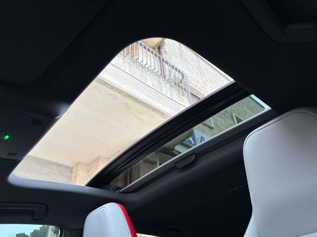 VOLKSWAGEN Golf 2.0 TSI GTI DSG TETTO-LED-PELLE-CERCHI 19''