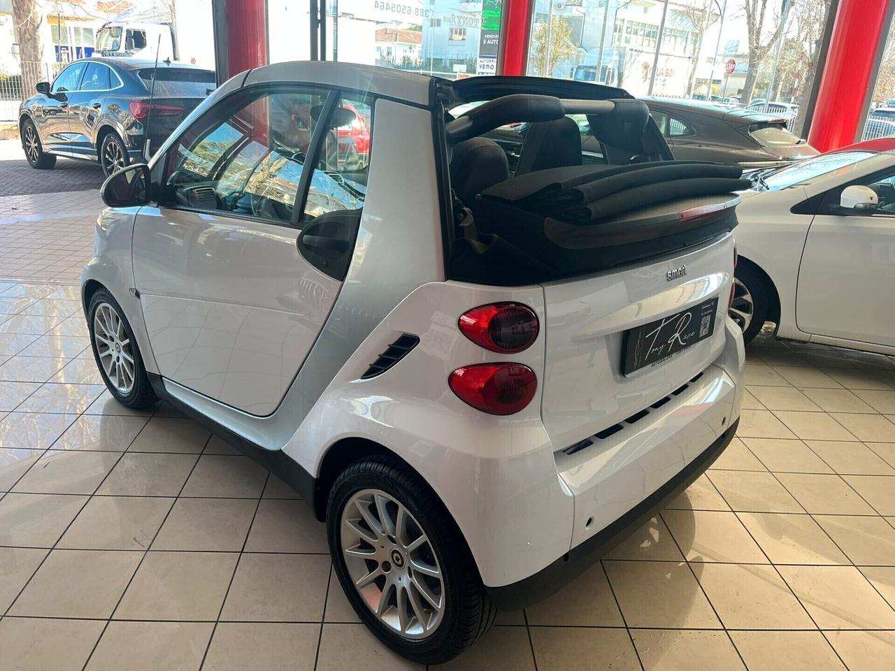 Smart ForTwo 1000 52 kW Cabrio limited two