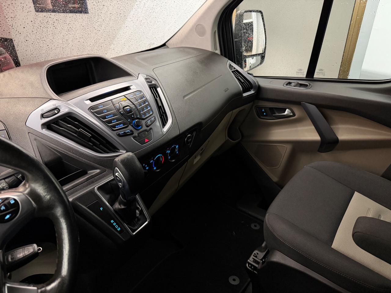 Tourneo Custom 310 2.0 TDCi 170CV aut. PC Titanium (125