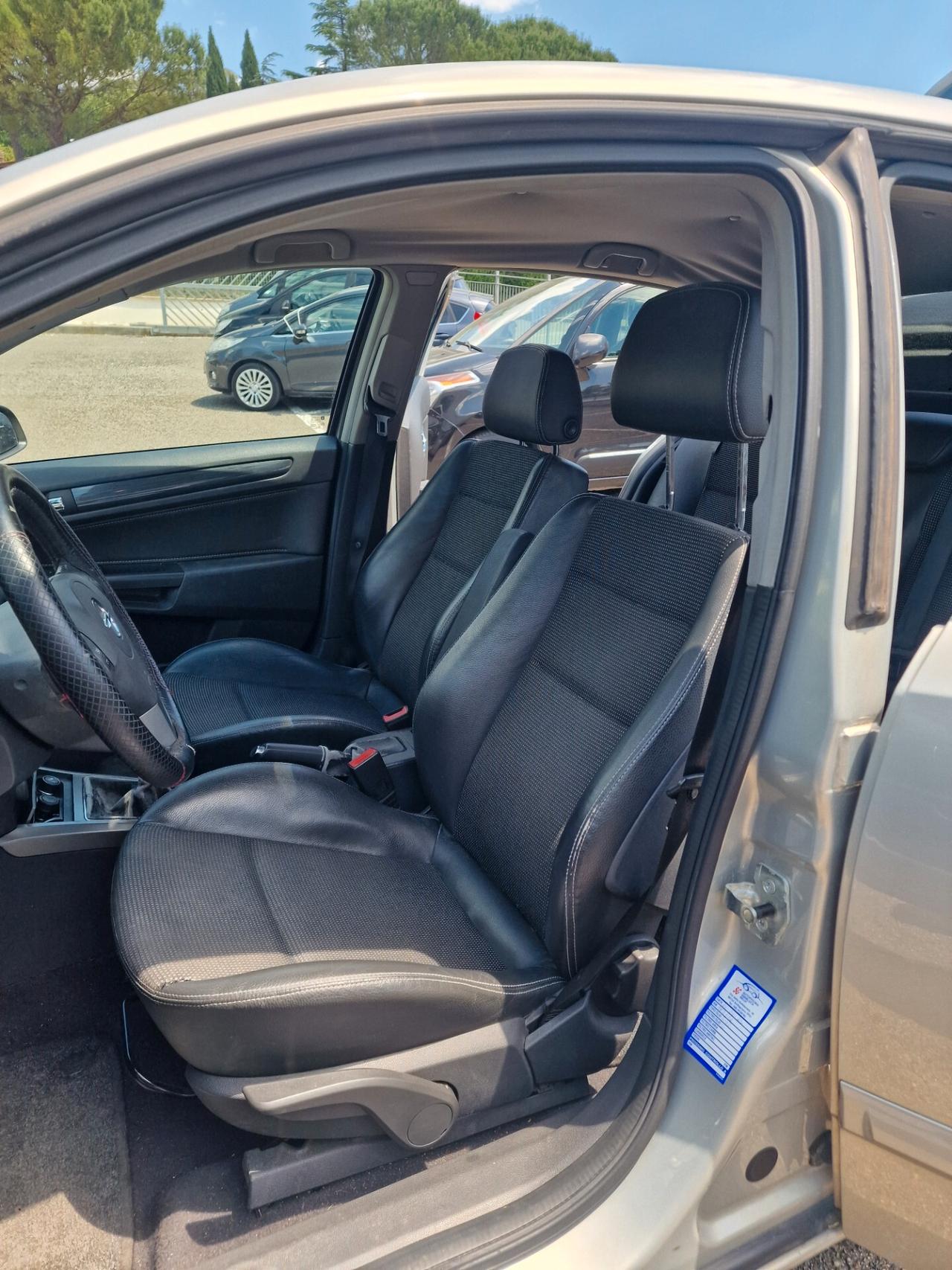 Opel Astra 1.7 CDTI 101CV 5 porte Cosmo