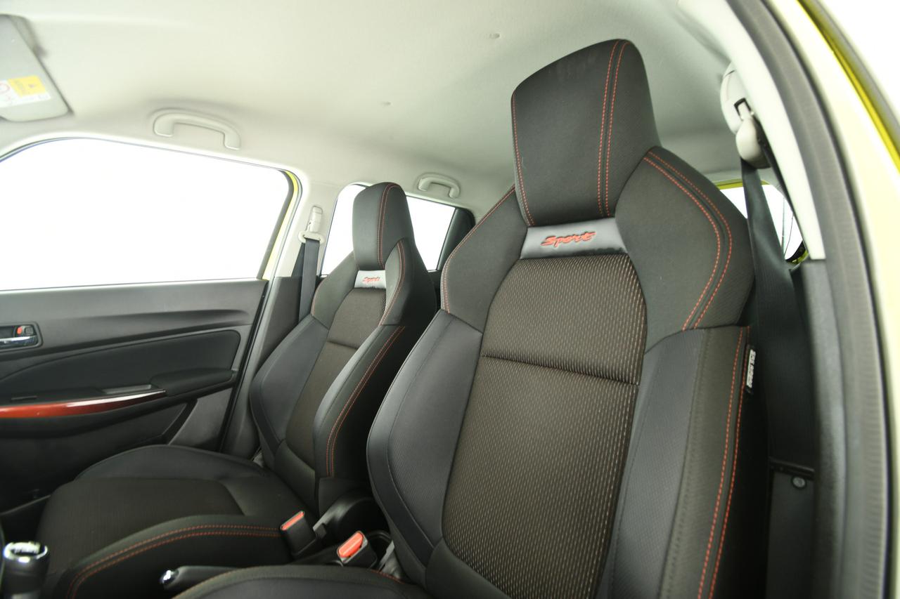 SUZUKI Swift 1.4h Sport 2wd ACC+CAMERA+C17"+NEOPATENTATI