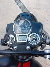 Royal Enfield Classic 350