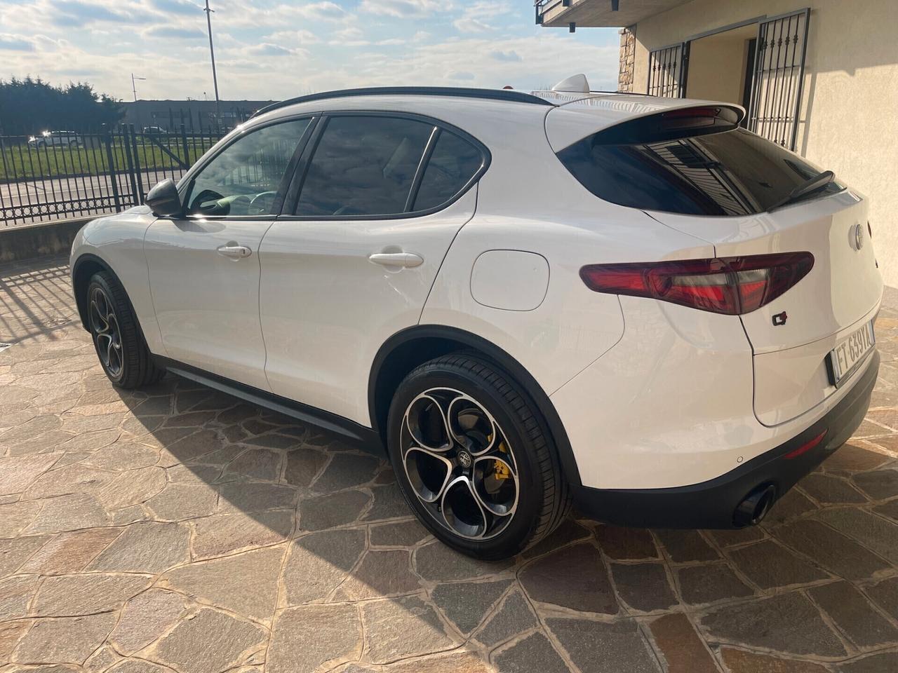 Alfa Romeo Stelvio 2.2 Turbodiesel 210 CV AT8 Q4 Executive