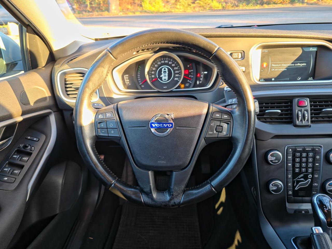 Volvo V40 D4 Momentum CV-120 Automatica E6 NEO 2016