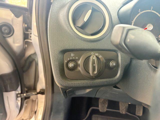 FORD Fiesta 1.4 TDCi 70CV 5 porte Titanium OK NEOPATENTATI
