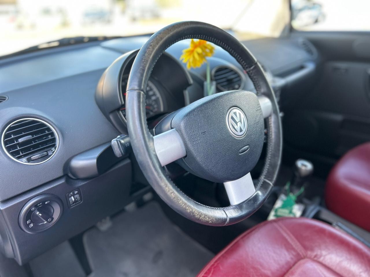 Volkswagen New Beetle 1.6 Benzina