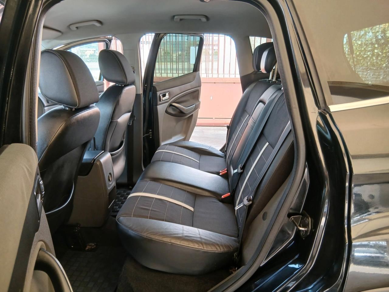 Ford Kuga 2.0 TDCi 136 CV 4WD full 10