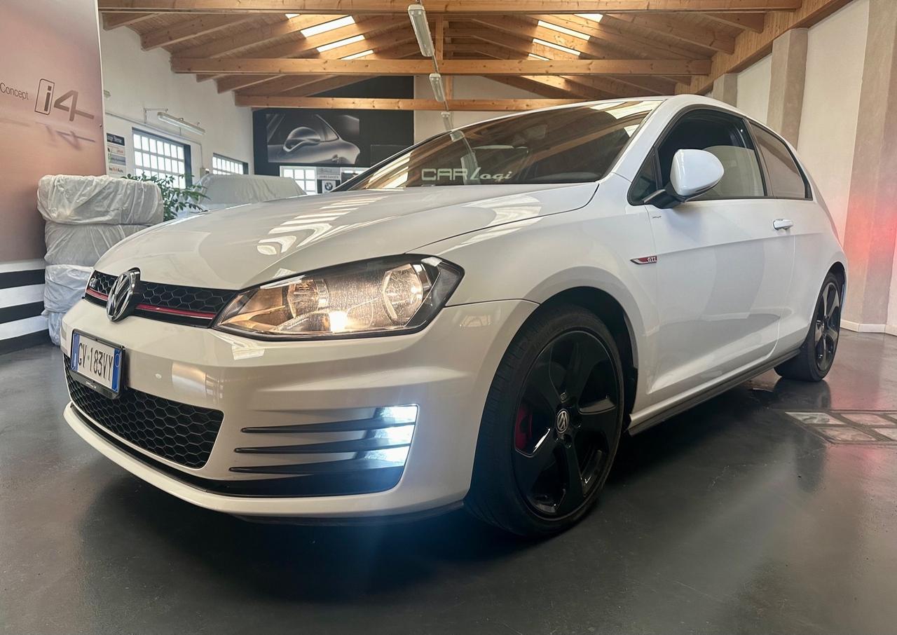 Volkswagen Golf GTI Golf GTI Performance 2.0 TSI 3p. BlueMotion Technology