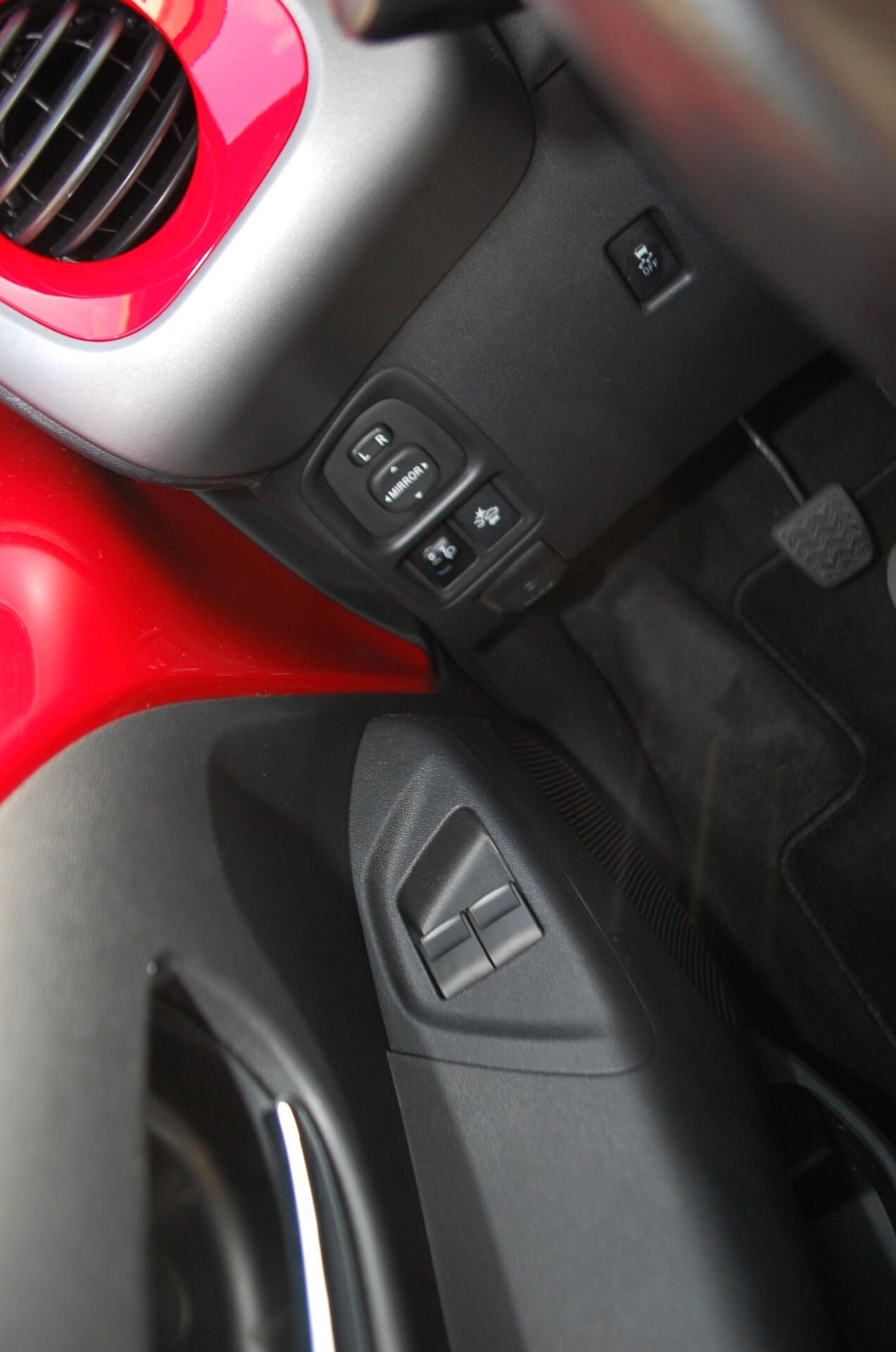 Toyota Aygo Connect 5p 1.0 x-cool 72CV Uff Italy App Lega USB Led