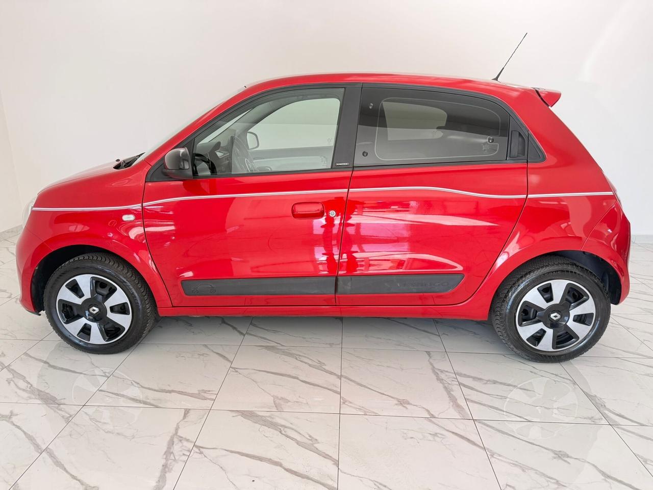 RENAULT TWINGO LIMITED 21.000 KM
