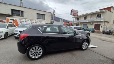 Opel Astra 1.6 T 16V 5 porte Cosmo
