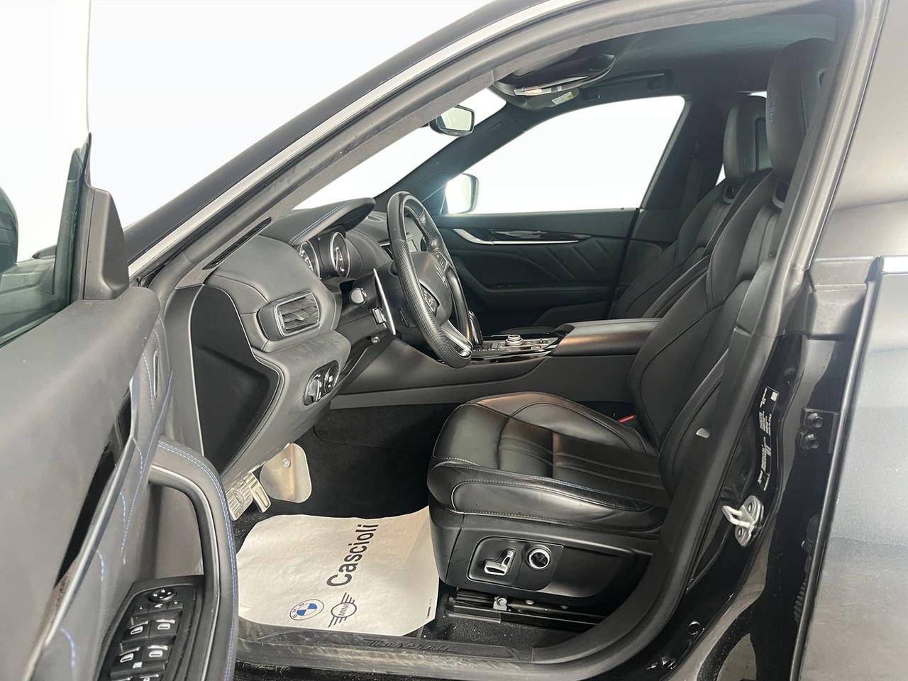 MASERATI Levante 2021 - Maserati Levante2.0 mhev executive 330cv auto