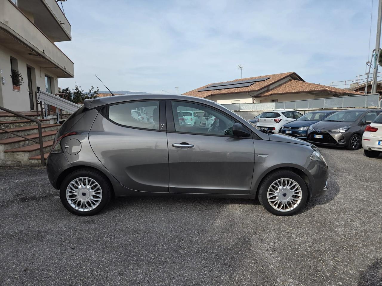 Lancia Ypsilon 1.2 69 CV 5 porte Opening Edition