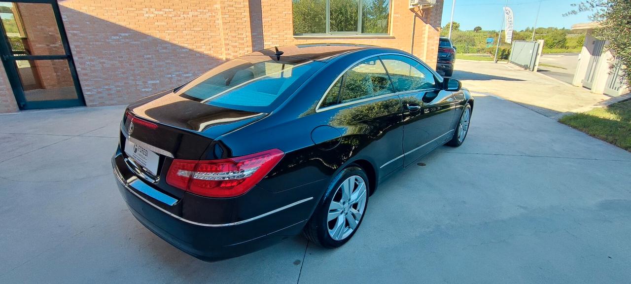 Mercedes-benz E 250 CDI Coupé BlueEFFICIENCY Avantgarde