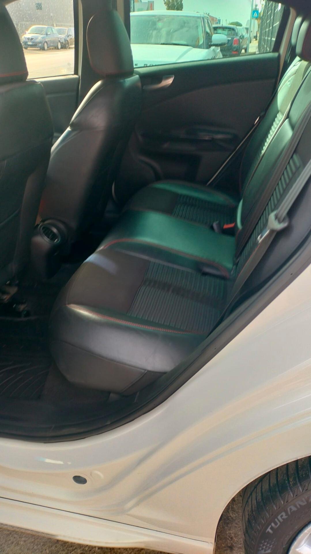 Alfa Romeo Giulietta 2.0 JTDm-2 140 CV Exclusive