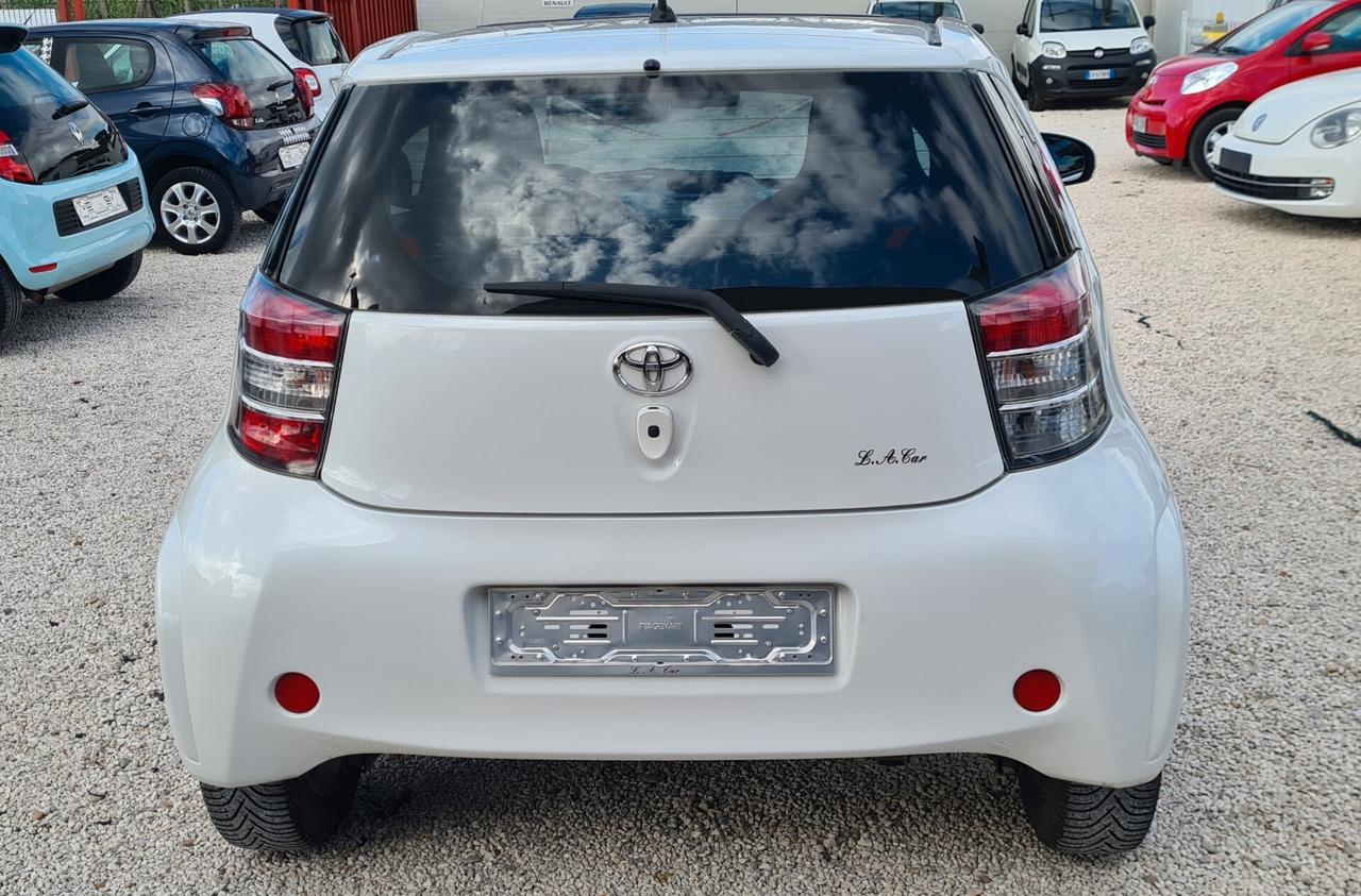 Toyota iQ 1.0 nessun obbligo di finanziamento garanzia 12 mesi