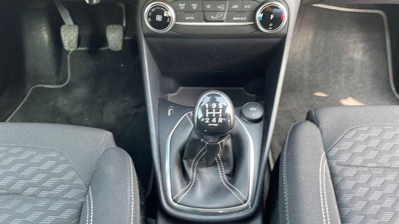 Ford Fiesta 5 Porte 1.1 75cv Titanium 5 Porte 1.1 75cv GPL Titanium