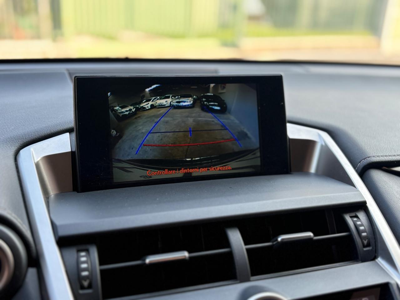 Lexus NX 300h Hybrid 4WD Luxury FULL OPTIONAL