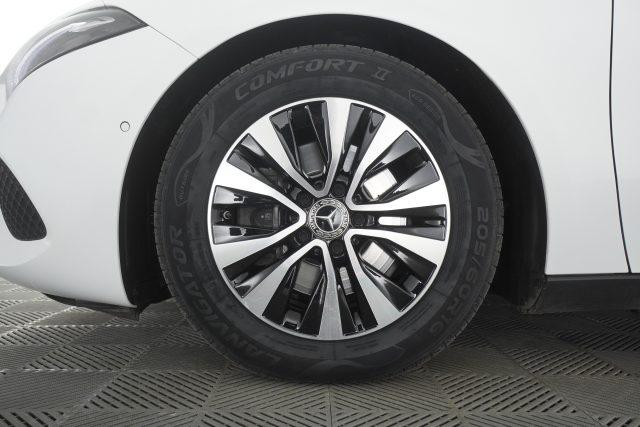 MERCEDES-BENZ A 180 A 180 d Automatic Advanced