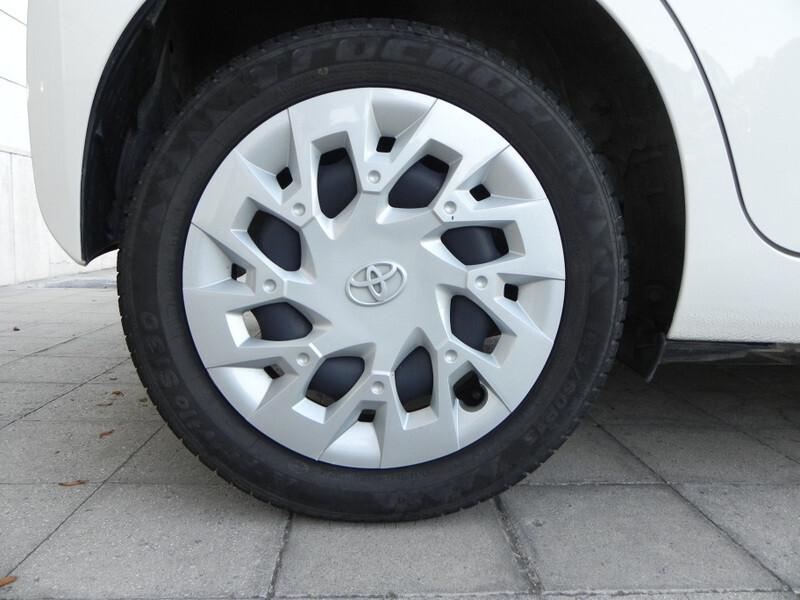 Toyota Aygo Connect 1.0 VVT-i 72 CV 5 porte x-cool