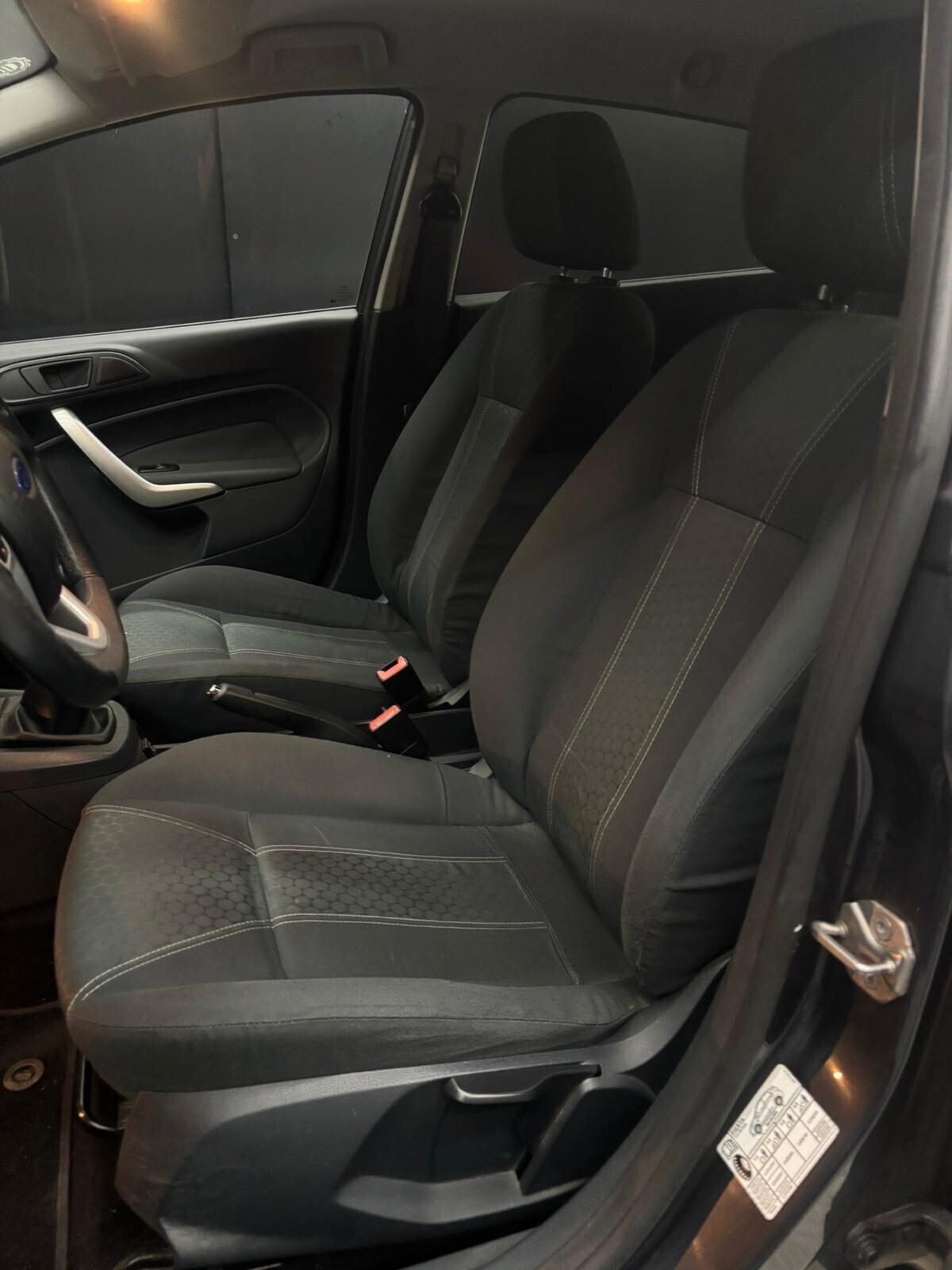 Ford Fiesta 1.2 82 CV 5 porte Titanium