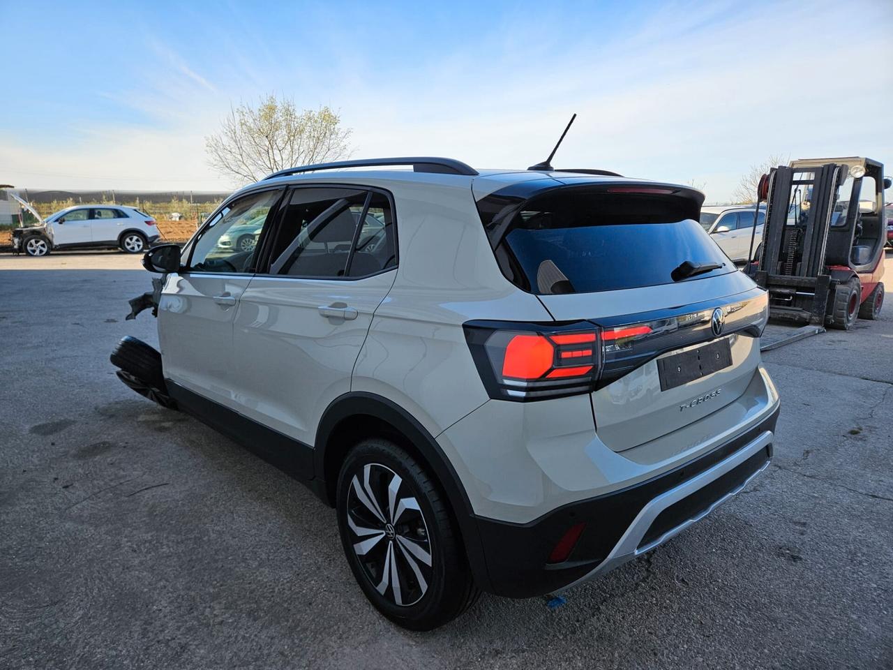 Volkswagen T-Cross 1.0 tsi Life 115cv INCIDENTATA