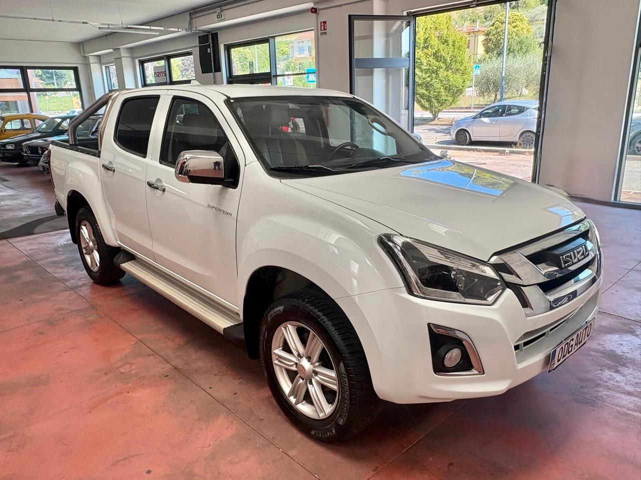 Isuzu D-Max 1.9 Crew Cab Supernova A/T 4WD Clima