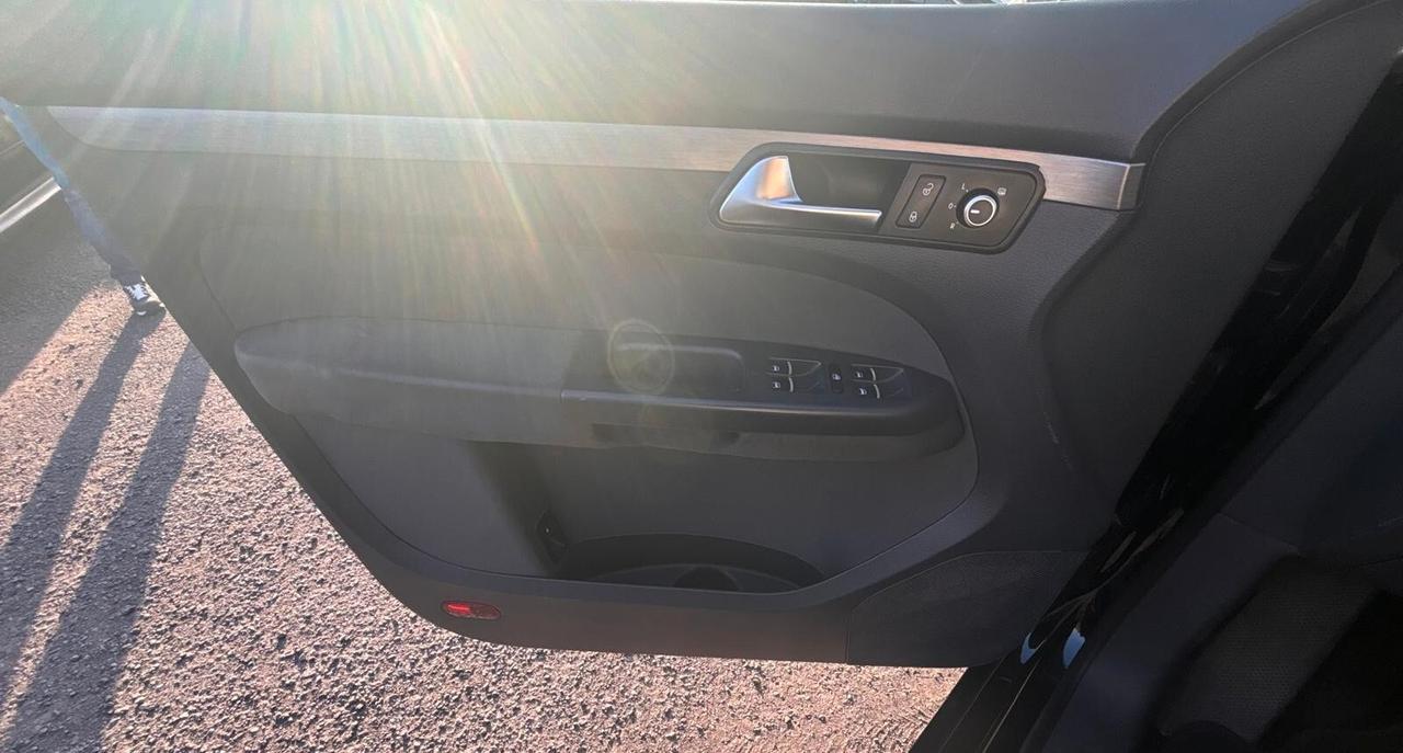 Volkswagen Touran 1.6 TDI DSG Comfortline