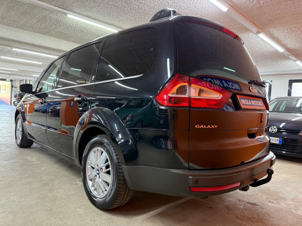 Ford Galaxy 2.0 da 140 CV - Gancio Traino Estraibile 7 posti