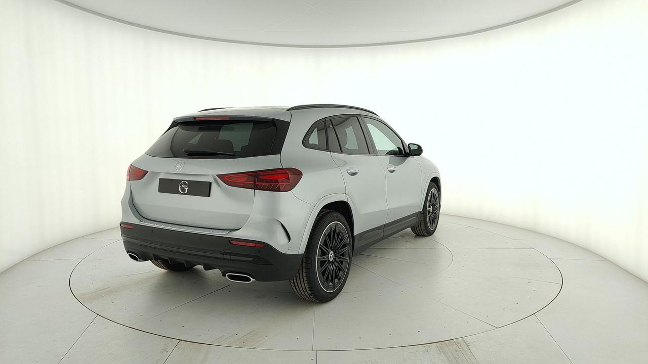 Mercedes-Benz GLA 200 d Automatic 4MATIC