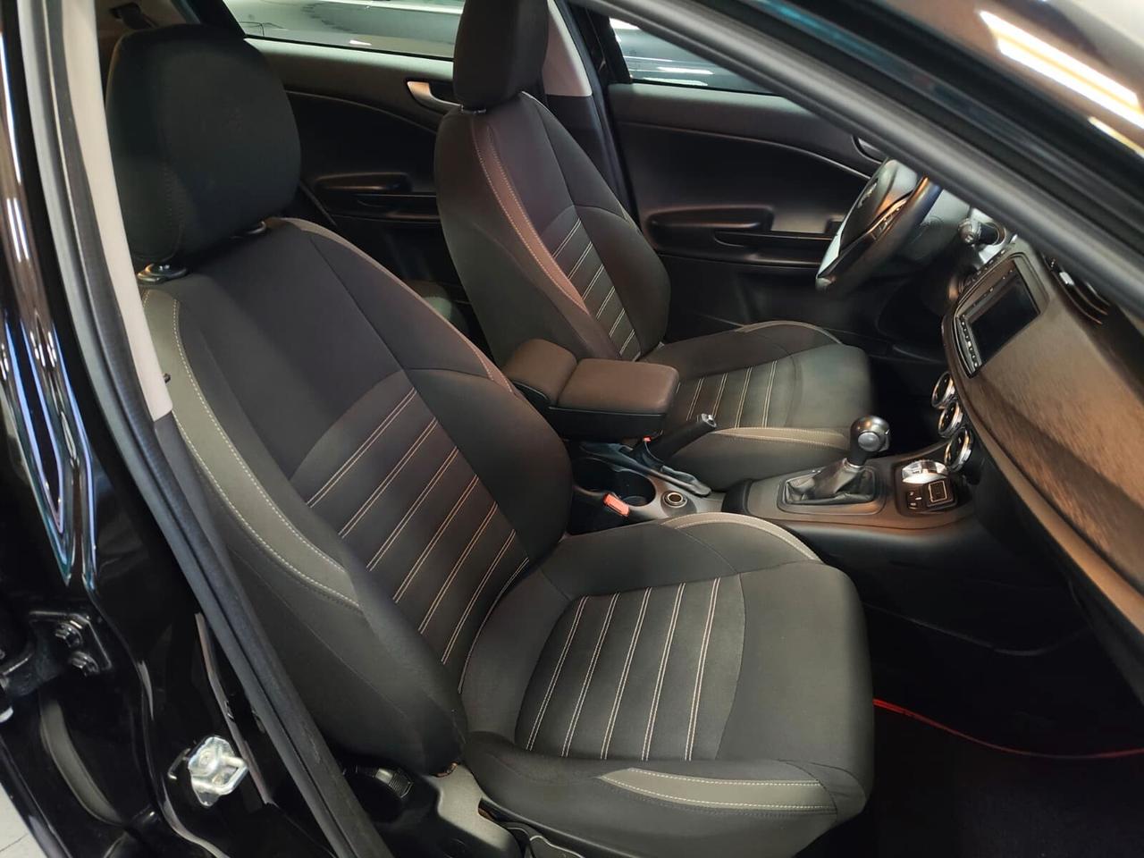 Alfa Romeo Giulietta 1.6JTDm TCT NEOPATENTATI