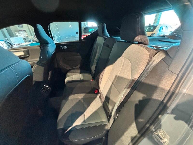 VOLVO XC40 (2017-->) XC40 B3 automatico Core