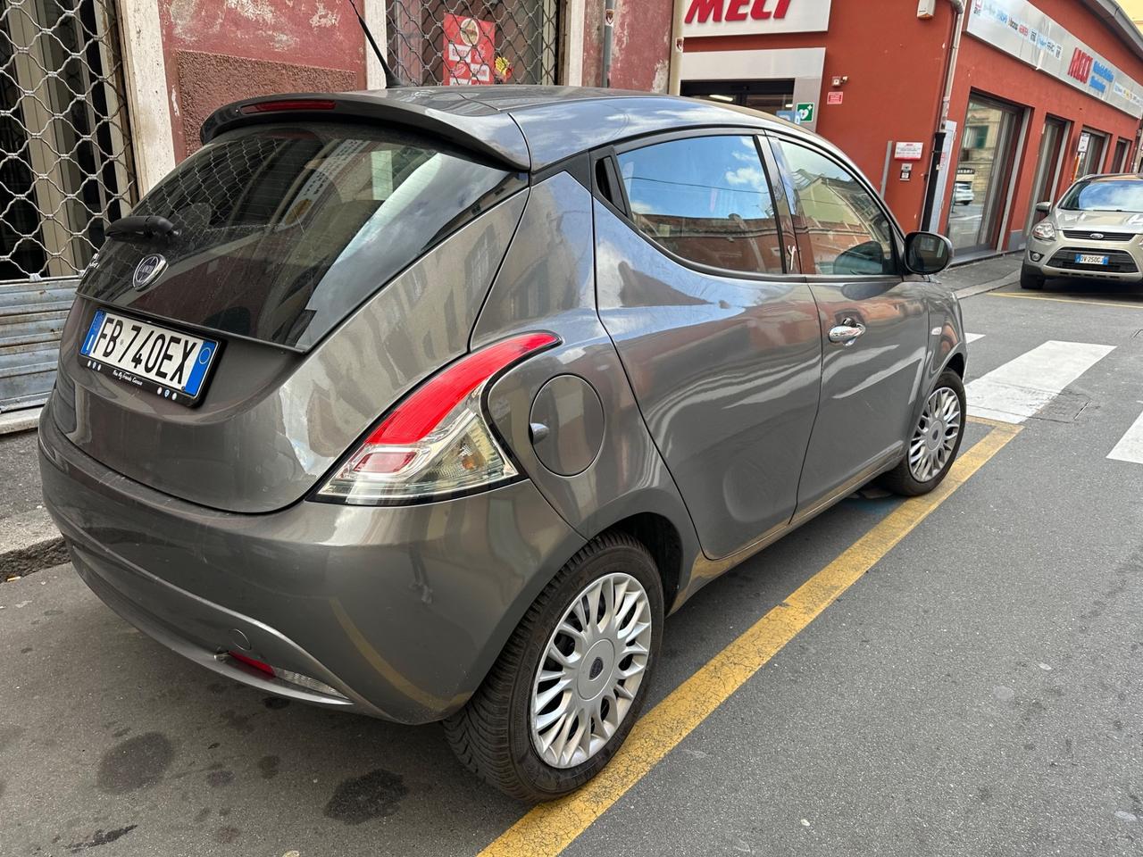 Lancia Ypsilon 1.3 MJT 16V 80 CV 5 porte S&S Platinum