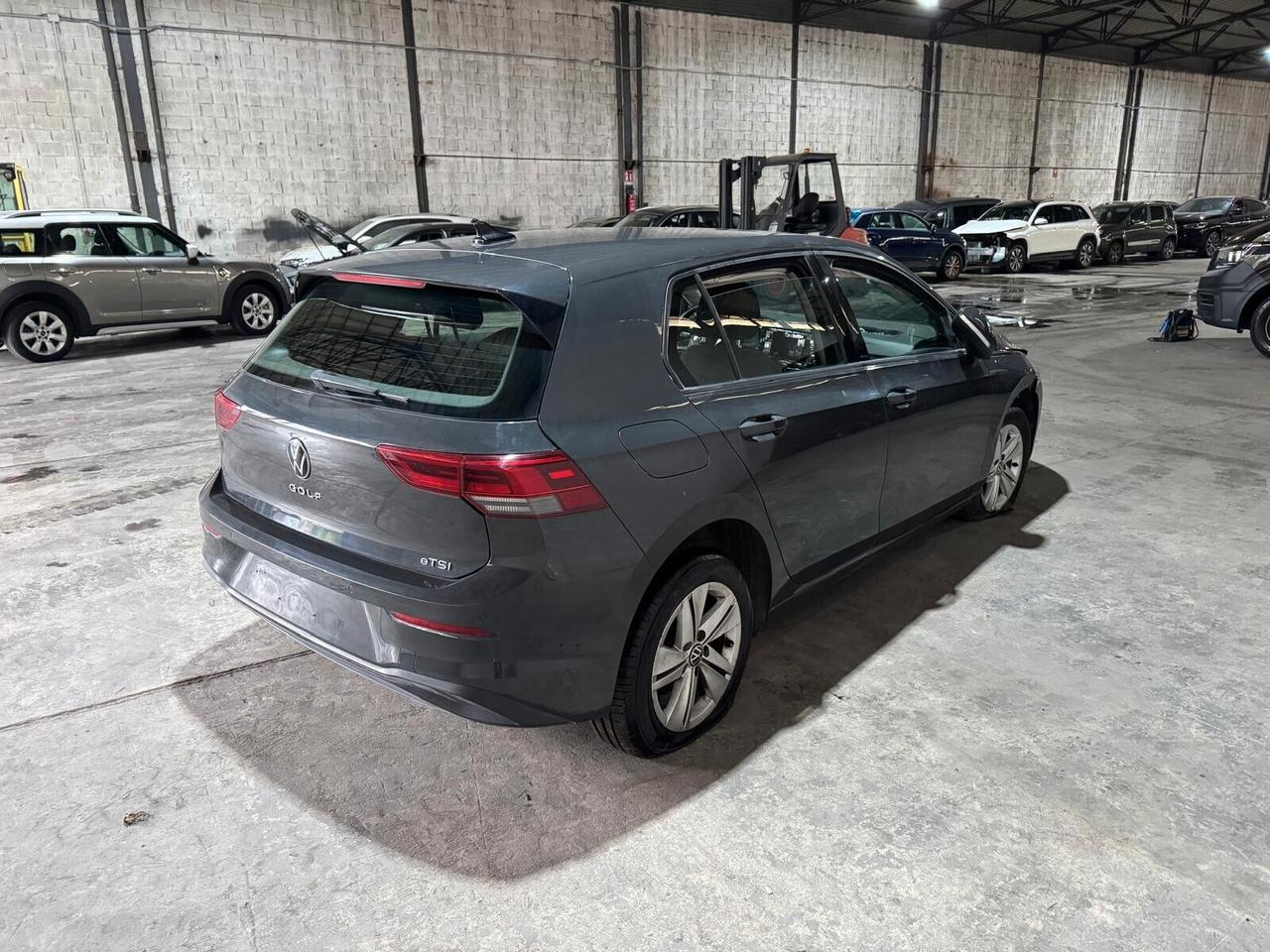 Volkswagen Golf 1.0 etsi 110cv dsg INCIDENTATA