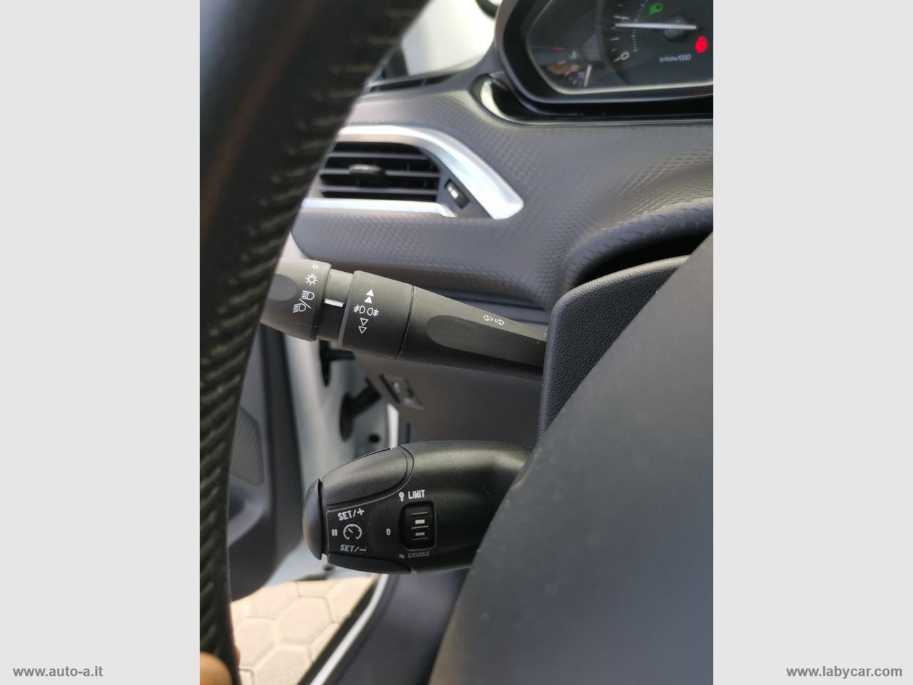 PEUGEOT 2008 BlueHDi 100 Active