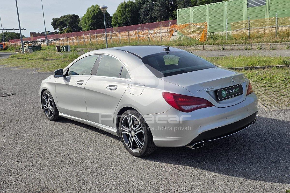 MERCEDES CLA 220 d Automatic Premium Dark Night