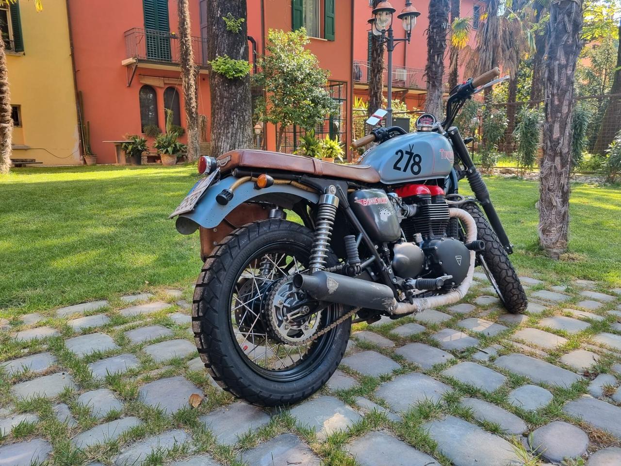 Triumph Bonneville T100