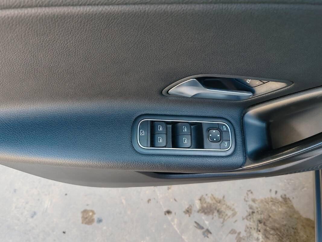 Mercedes-benz A 200 A 200 d Automatic Executive