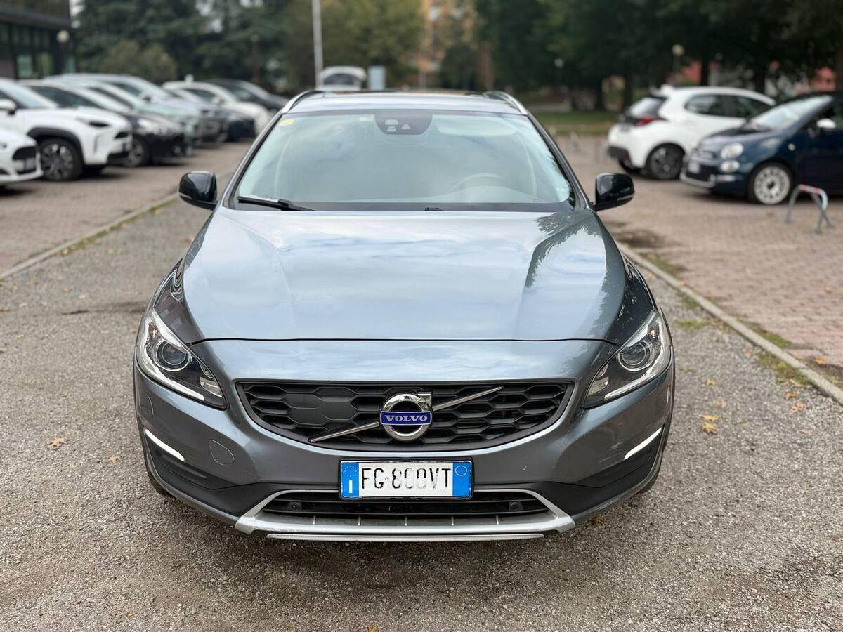 Volvo V60 Cross Country V60 c.country 2.4 D4 Business Plus awd geartronic